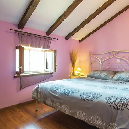 Vakantiehuis Stunning In *