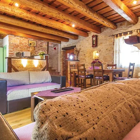 Cozy In With Jacuzzi Hébergement de vacances *